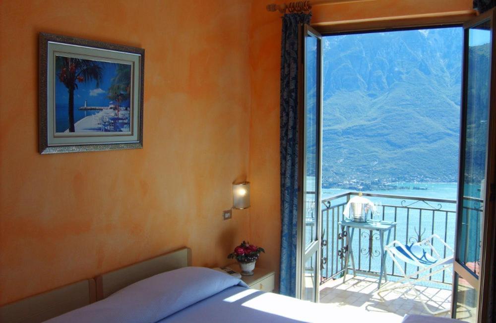 Hotel Panorama E Residence Tremosine Esterno foto