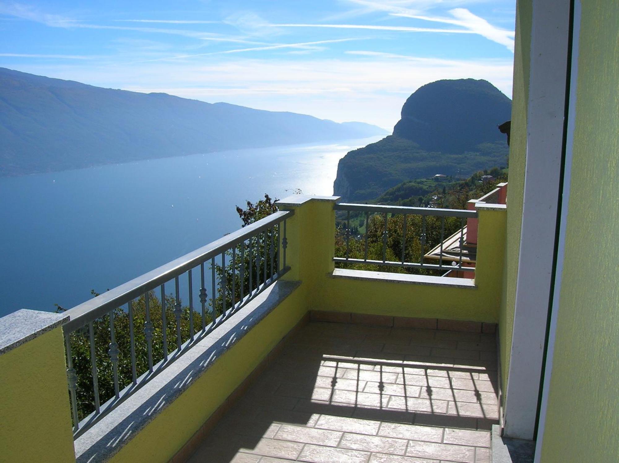 Hotel Panorama E Residence Tremosine Esterno foto