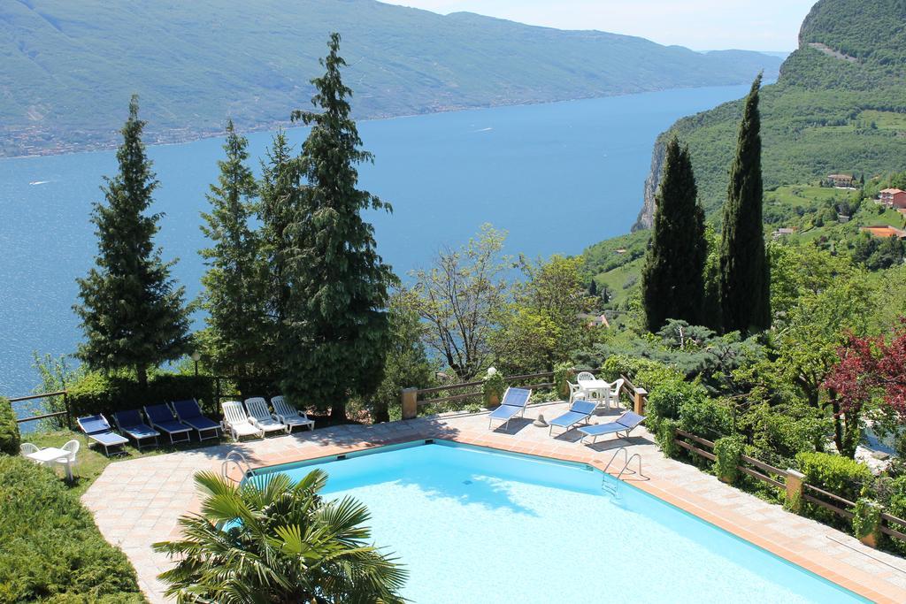 Hotel Panorama E Residence Tremosine Esterno foto